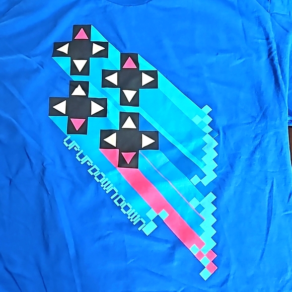 WWE licensed Tee UpUpDownDown - Picture 1 of 5